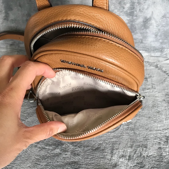 Michael Kors abbey studded backpack - Picture 5 of 7